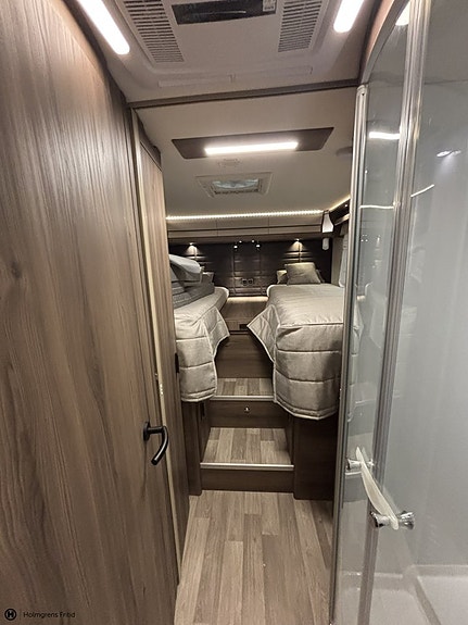 Kabe Travel Master Imperial 860 LGB 11 of 27