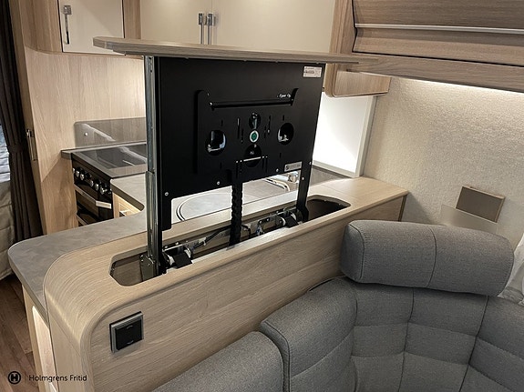Kabe Royal 600 CXL KS 7 of 24