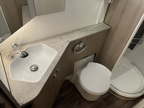 Kabe Royal 600 CXL KS 14 of 24