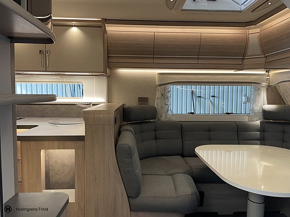 Kabe Royal 600 CXL KS 4 of 24