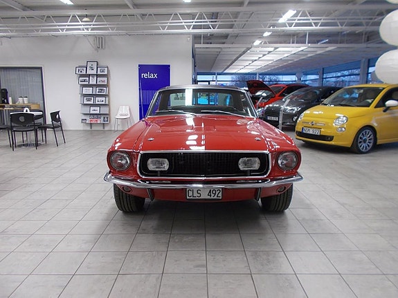 Ford Mustang 7 of 25