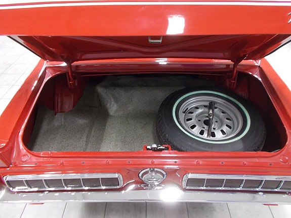Ford Mustang 16 of 25