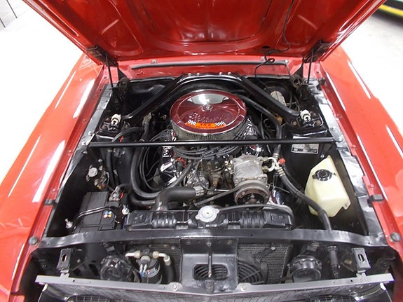 Ford Mustang 15 of 25