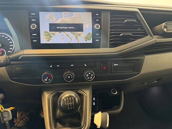 Volkswagen Transporter 10 of 14
