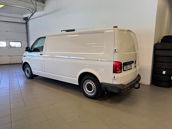 Volkswagen Transporter 3 of 5