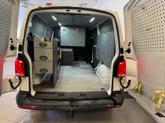 Volkswagen Transporter 4 of 5