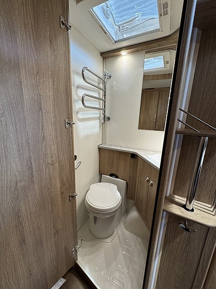 Kabe Classic 560 GLE KS / ALDE / Långbädd / Året runt standard 16 of 21