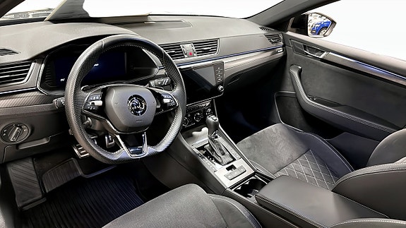 Skoda Superb 7 of 12