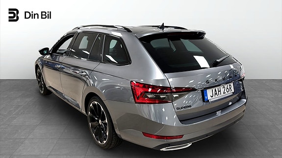 Skoda Superb 3 of 5