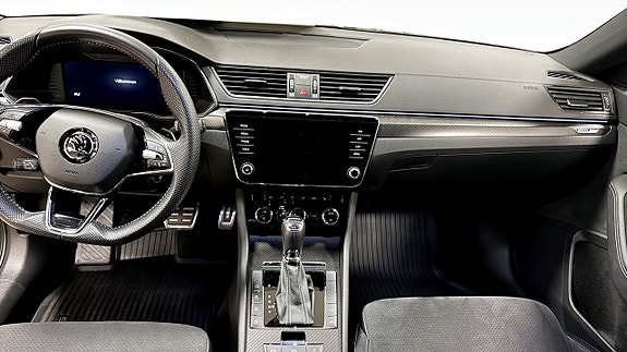 Skoda Superb 10 of 12