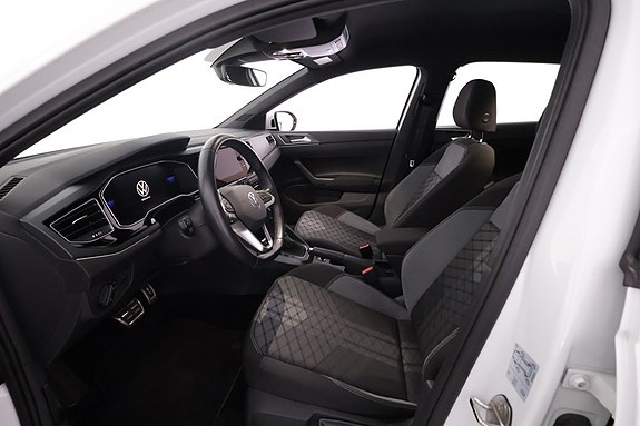 Volkswagen Taigo 12 of 17