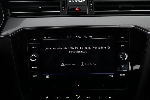 Volkswagen Passat 20 of 26