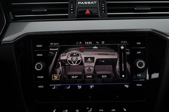 Volkswagen Passat 22 of 26