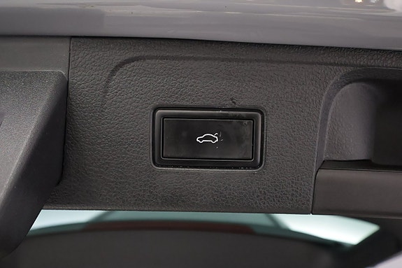 Volkswagen Passat 26 of 26