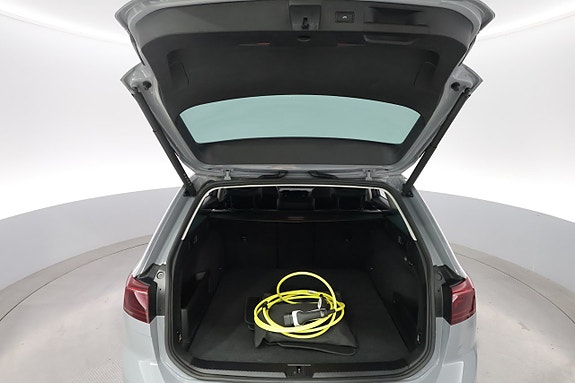 Volkswagen Passat 25 of 26