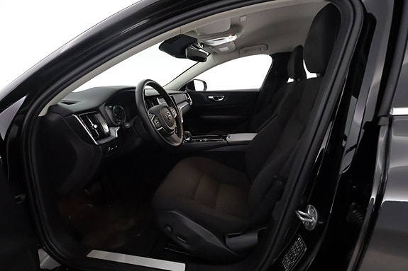 Volvo V60 10 of 25