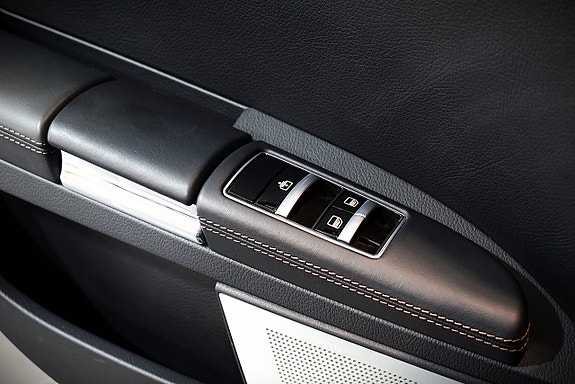 Mercedes-Benz S63 28 of 30