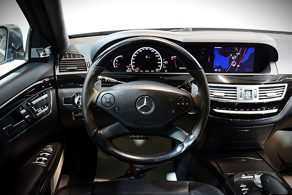 Mercedes-Benz S63 11 of 30