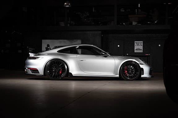 Porsche 992 6 of 30
