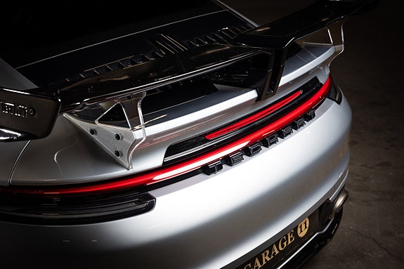 Porsche 992 27 of 30