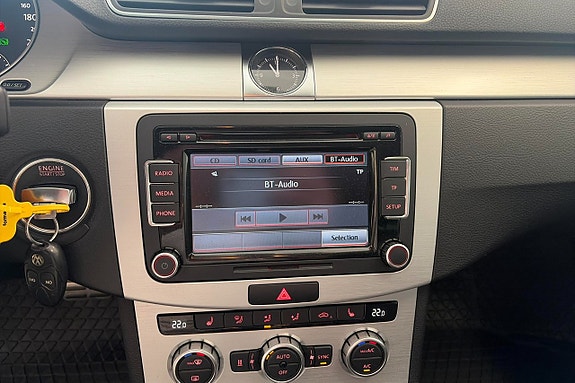 Volkswagen Passat Alltrack 18 of 19