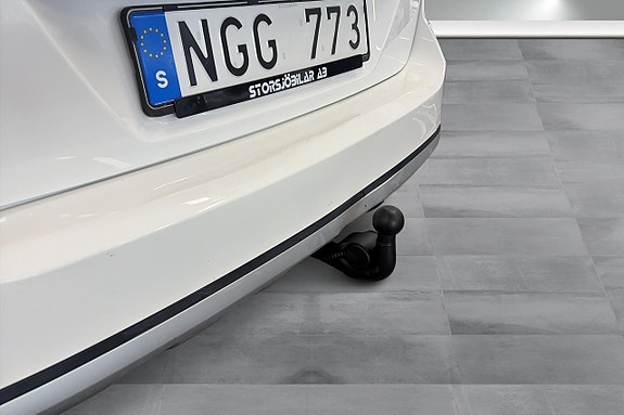 Volkswagen Passat Alltrack 15 of 19