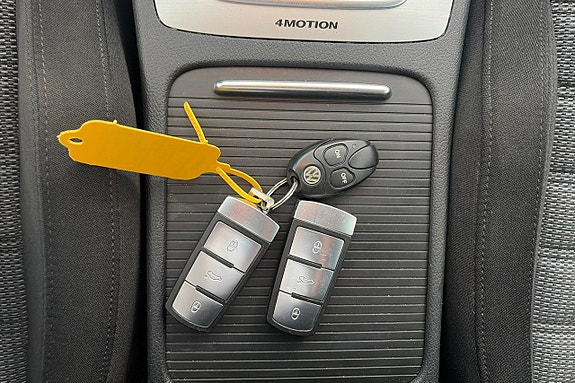 Volkswagen Passat Alltrack 17 of 19