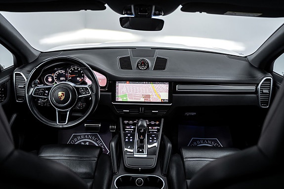 Porsche Cayenne S 25 of 27
