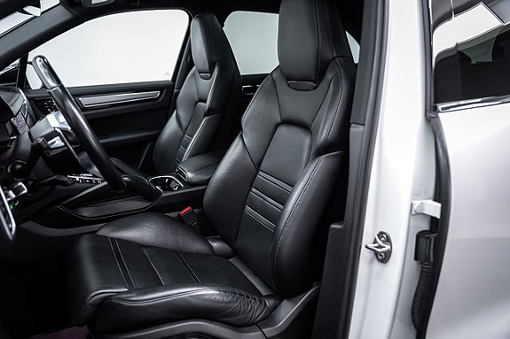 Porsche Cayenne S 24 of 27