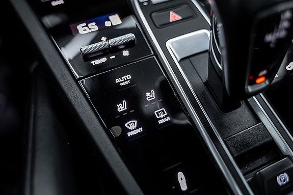 Porsche Cayenne S 21 of 27