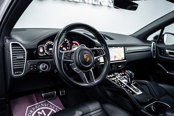 Porsche Cayenne S 16 of 27