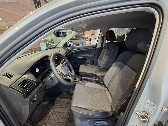 Volkswagen T-Cross 4 of 5