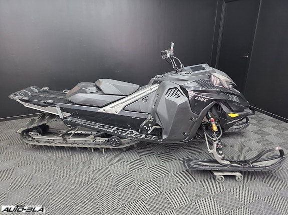Lynx SHREDDER RE 850 E-TEC TURBO R 10,25" 6 of 6