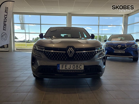 Renault Austral 2 of 16