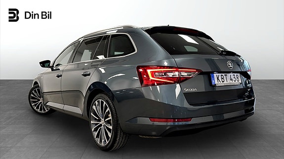 Skoda Superb 3 of 5