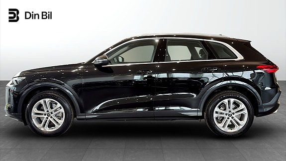 Audi Q5 2 of 5