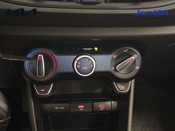 Kia Picanto 13 of 14
