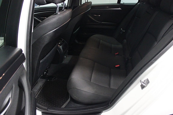 BMW 520 11 of 24