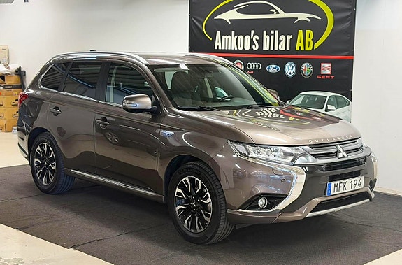 Mitsubishi Outlander 2 of 23