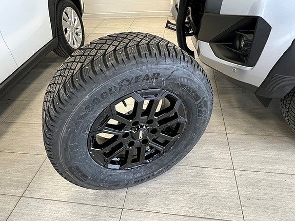 Isuzu D-max 7 of 8