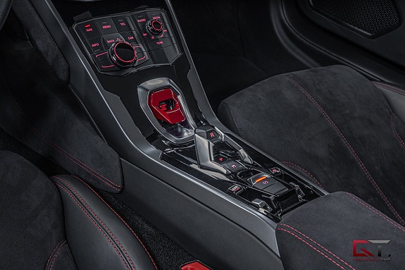 Lamborghini Huracan 16 of 21