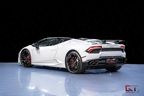 Lamborghini Huracan 7 of 21