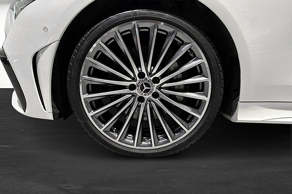 Mercedes-Benz CLS300 d 5 of 5