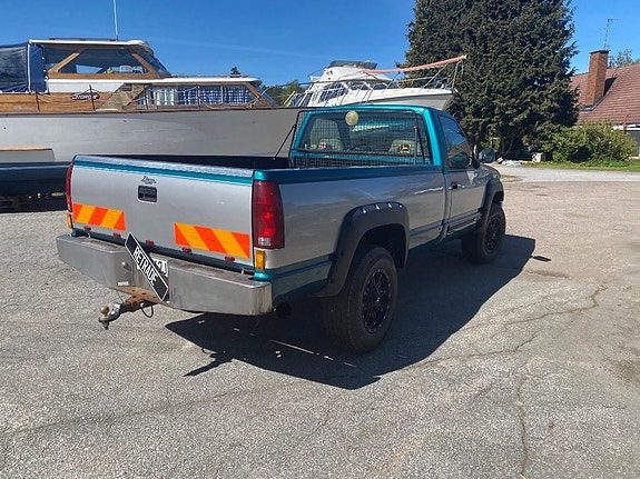 GMC Sierra 3 of 5