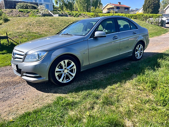 Mercedes-Benz C180 5 of 5