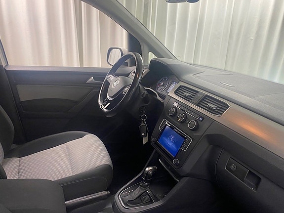Volkswagen Caddy 4 of 5