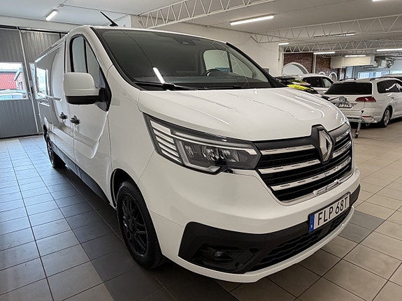 Renault Trafic 6 of 11