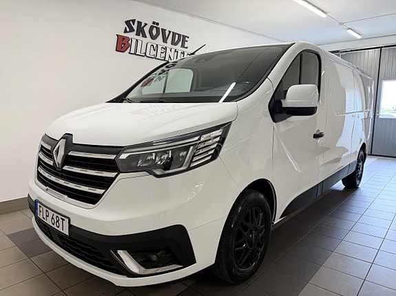 Renault Trafic 2 of 11