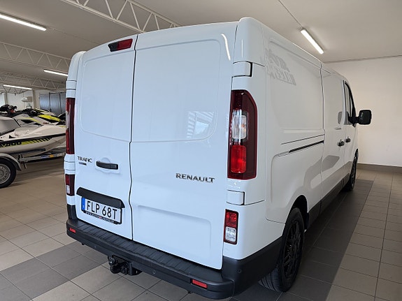 Renault Trafic 5 of 11