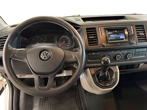 Volkswagen Transporter 6 of 12